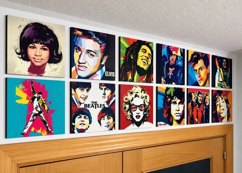 Cuadros de fotos sobre madera colgados en una pared